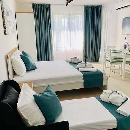 Apartment Bamboo Studio- *